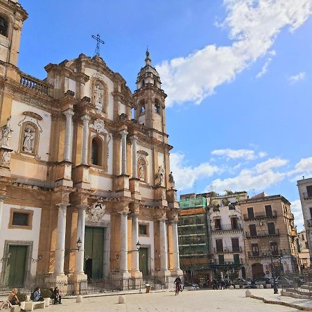 A Casa Di Claudia Lägenhet Palermo Exteriör bild